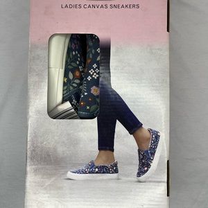 SERRA Women's Memory Foam Navy Floral Canvas Slip On Sneaker Shoes Size 8